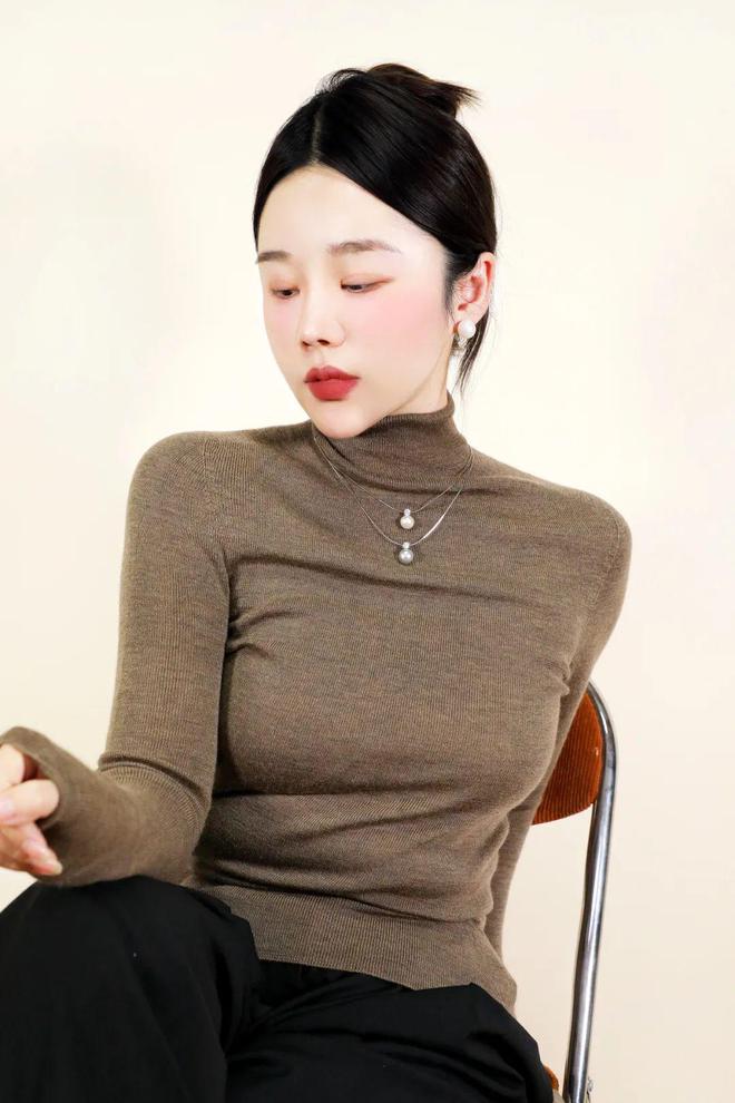 能从20岁戴到80岁的【戴妃经典款】珍珠了！瓦力棋牌试玩能打碎女性年龄焦虑的恐怕