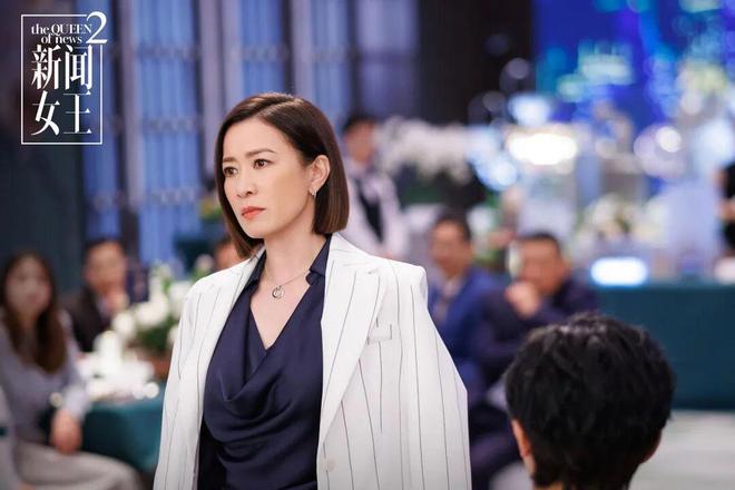 alph Lauren走路带风！瓦利棋牌《新闻女王2》佘诗曼穿R(图30)