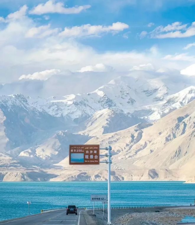 环游带父母去新疆16天路线环游跟小团瓦力游戏带父母去新疆16日小团行程(图1) 环游带父母去新疆16天路线环游跟小团瓦力游戏带父母去新疆16日小团行程(图1)